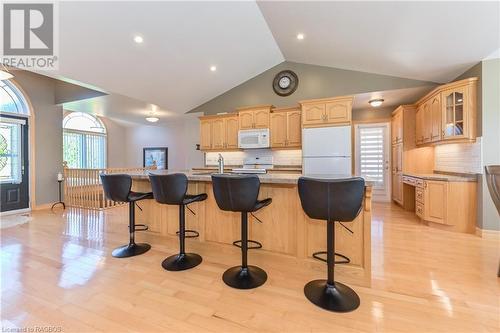 411317 Southgate Sideroad 41, Southgate, ON - Indoor Photo Showing Kitchen