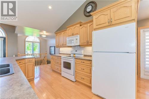 411317 Southgate Sideroad 41, Southgate, ON - Indoor Photo Showing Kitchen With Double Sink