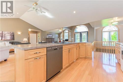 411317 Southgate Sideroad 41, Southgate, ON - Indoor Photo Showing Kitchen With Double Sink