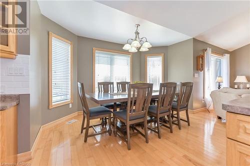 411317 Southgate Sideroad 41, Southgate, ON - Indoor Photo Showing Dining Room