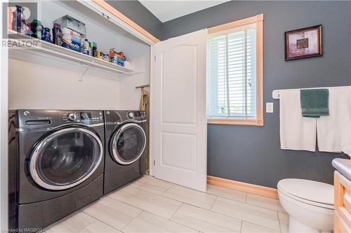 411317 Southgate Sideroad 41, Southgate, ON - Indoor Photo Showing Laundry Room