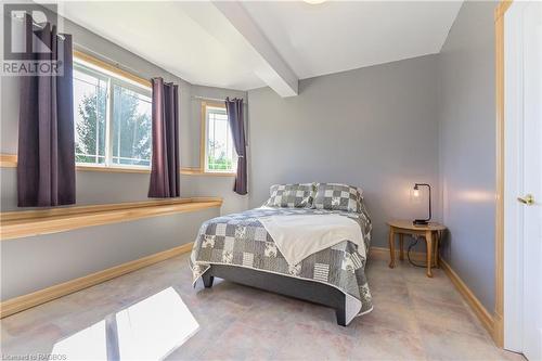 411317 Southgate Sideroad 41, Southgate, ON - Indoor Photo Showing Bedroom
