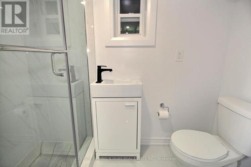 224 Lawrence Ave W, Toronto, ON - Indoor Photo Showing Bathroom