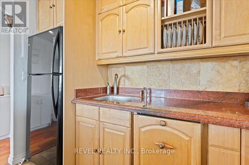 #3208 -150 Charlton Ave E, Hamilton, ON - Indoor Photo Showing Kitchen With Double Sink