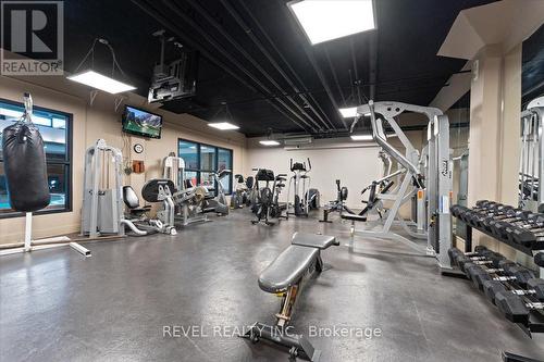 3208 - 150 Charlton Avenue E, Hamilton, ON - Indoor Photo Showing Gym Room