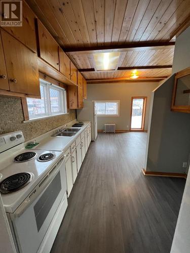 23 Herrick St, Sault Ste. Marie, ON - Indoor Photo Showing Kitchen With Double Sink