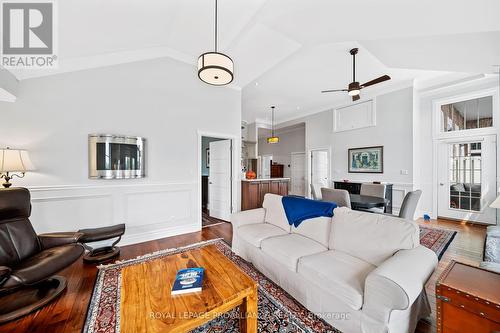 403 - 323 George Street, Cobourg, ON - Indoor Photo Showing Living Room