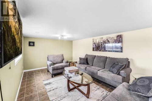 2335 Hamilton Road, Quinte West, ON - Indoor Photo Showing Living Room
