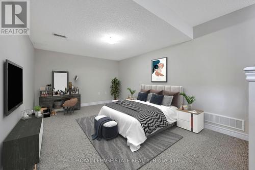 4 Mckinnell Lane, Hamilton, ON - Indoor Photo Showing Bedroom