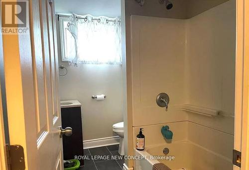 3522 Edinburgh Rd, Fort Erie, ON - Indoor Photo Showing Bathroom