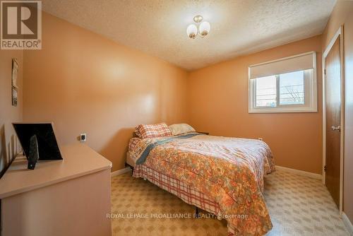 12238 Highway 41, Addington Highlands, ON - Indoor Photo Showing Bedroom