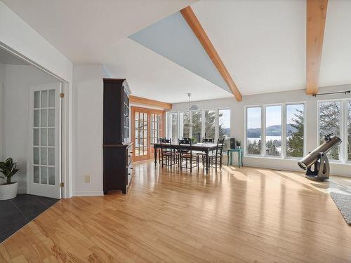 Water view - 28 417E Avenue, Saint-Hippolyte, QC - Indoor Photo Showing Dining Room