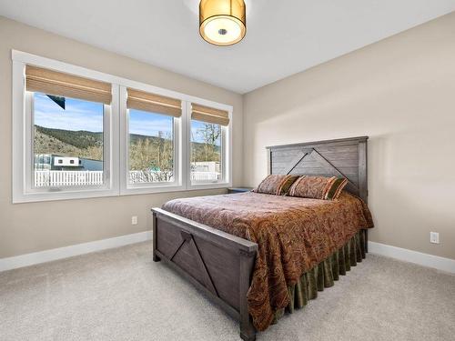 1550 Williams Cres, Merritt, BC - Indoor Photo Showing Bedroom