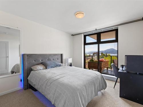 406-485 Groves Avenue, Kelowna, BC - Indoor Photo Showing Bedroom