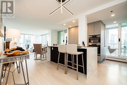 1801 289 Drake Street, Vancouver, BC - Indoor Photo Showing Other Room
