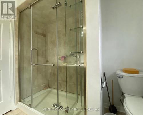 4 Epping Crt, Markham, ON - Indoor Photo Showing Bathroom