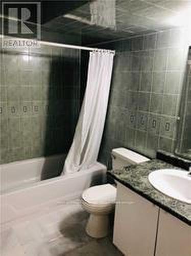 38 Goreridge Crescent, Brampton, ON - Indoor Photo Showing Bathroom