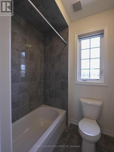 51 Sanford Circ, Springwater, ON - Indoor Photo Showing Bathroom