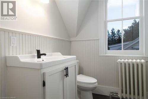 119 Yonge Street S, Walkerton, ON - Indoor Photo Showing Bathroom