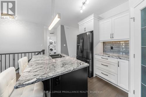 39 Deacon Pl, Belleville, ON - Indoor Photo Showing Kitchen With Upgraded Kitchen
