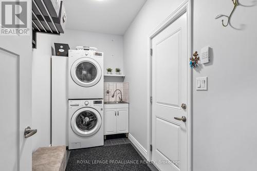 39 Deacon Pl, Belleville, ON - Indoor Photo Showing Laundry Room