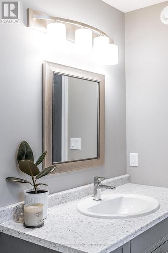 46 Talbot St, Prince Edward County, ON - Indoor Photo Showing Bathroom