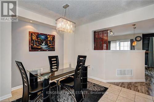 170 Chase Cres, Cambridge, ON - Indoor Photo Showing Dining Room