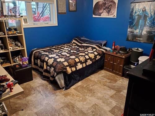 810 Centre Street, Meadow Lake, SK - Indoor Photo Showing Bedroom