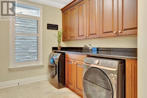 905 Riverstone Crt, Kitchener, ON - Indoor Photo Showing Laundry Room