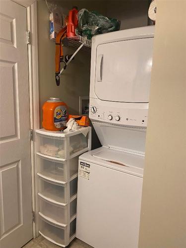 291 Angela Avenue, Princeton, BC - Indoor Photo Showing Laundry Room