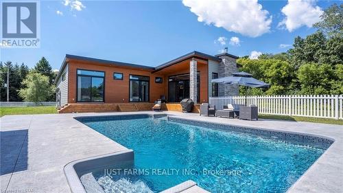 8037 Walkers Drive, Strathroy-Caradoc, ON - Outdoor With In Ground Pool