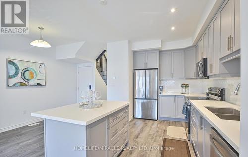 32 Bellhouse Avenue, Brantford, ON - Indoor Photo Showing Kitchen With Double Sink With Upgraded Kitchen