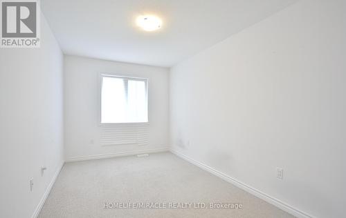 32 Bellhouse Avenue, Brantford, ON - Indoor Photo Showing Other Room