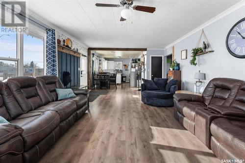 4 Saskatchewan Avenue, Tuxford, SK - Indoor Photo Showing Living Room