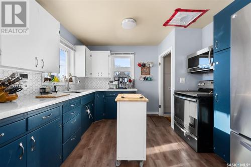 4 Saskatchewan Avenue, Tuxford, SK - Indoor Photo Showing Kitchen
