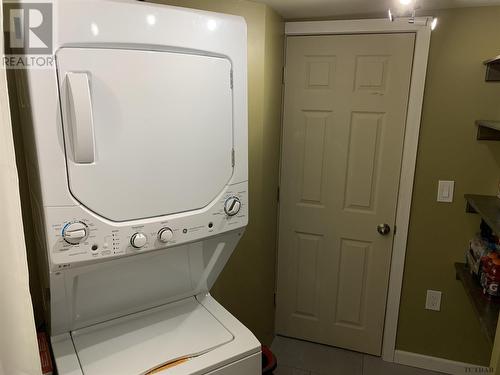 2 Notre Dame Pl, Timmins, ON - Indoor Photo Showing Laundry Room
