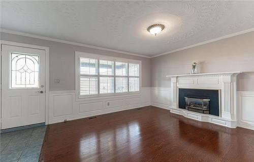 207 Montmorency Drive, Hamilton, ON - Indoor With Fireplace