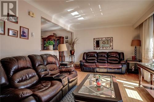 40 Rio Road, Sudbury, ON - Indoor Photo Showing Living Room