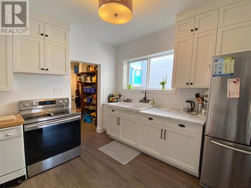 436 W 8Th Avenue, Prince Rupert, BC - Indoor Photo Showing Kitchen