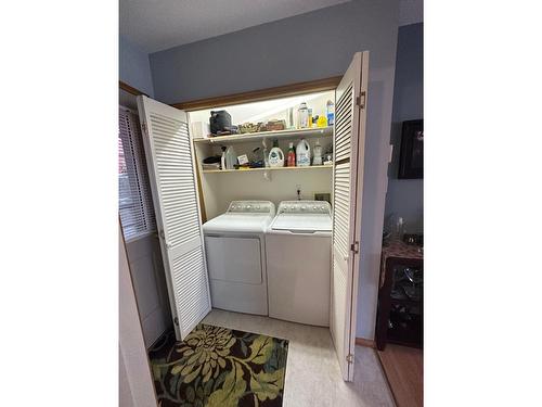 3220 Highway 3A, Nelson, BC - Indoor Photo Showing Laundry Room