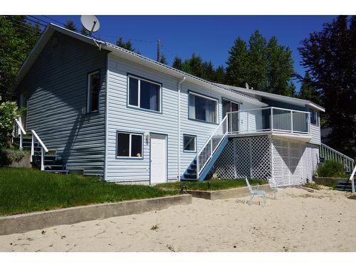3220 Highway 3A, Nelson, BC - Outdoor