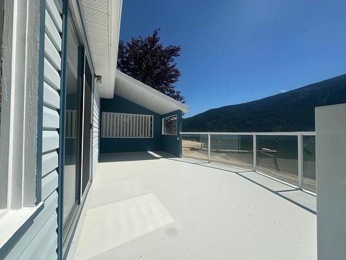 3220 Highway 3A, Nelson, BC - Outdoor With Exterior