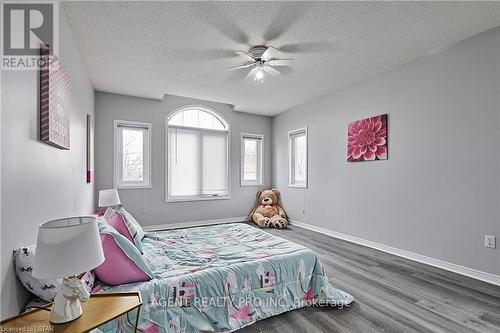 5498 Red Brush Drive, Mississauga, ON - Indoor Photo Showing Bedroom