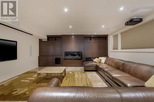 1180 Birchview Rd, Mississauga, ON - Indoor Photo Showing Living Room With Fireplace