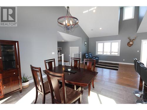 5543 97 Highway, Dawson Creek, BC - Indoor Photo Showing Dining Room