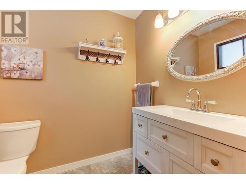 3384 Mcginnis Road, West Kelowna, BC - Indoor Photo Showing Bathroom