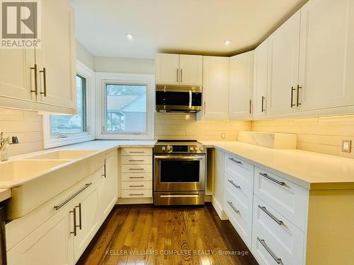 450 East 37Th St, Hamilton, ON - Indoor Photo Showing Kitchen