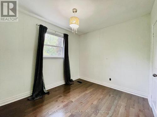 450 East 37Th St, Hamilton, ON - Indoor Photo Showing Other Room
