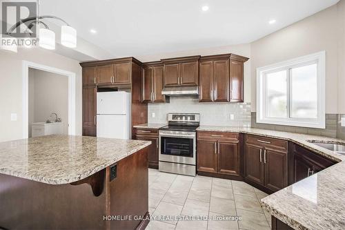 #Upper -63 Hampton Ridge Dr, Belleville, ON - Indoor Photo Showing Kitchen