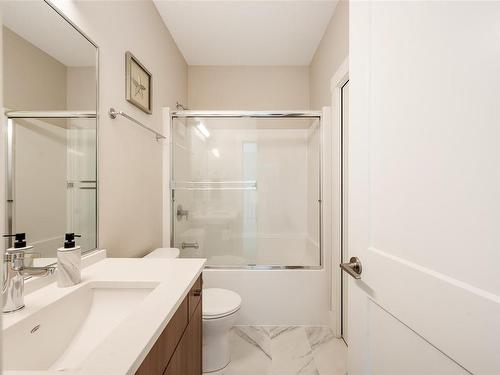 939 Lobo Vale, Langford, BC - Indoor Photo Showing Bathroom